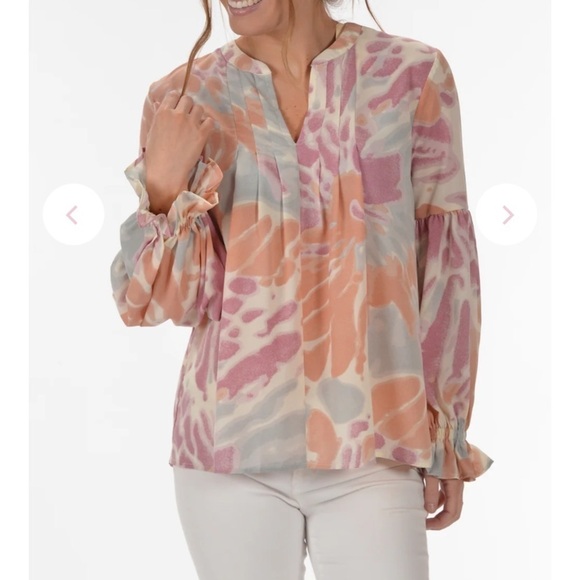 entro Tops - Entro Never Felt So Loved Top In Peach Splatter